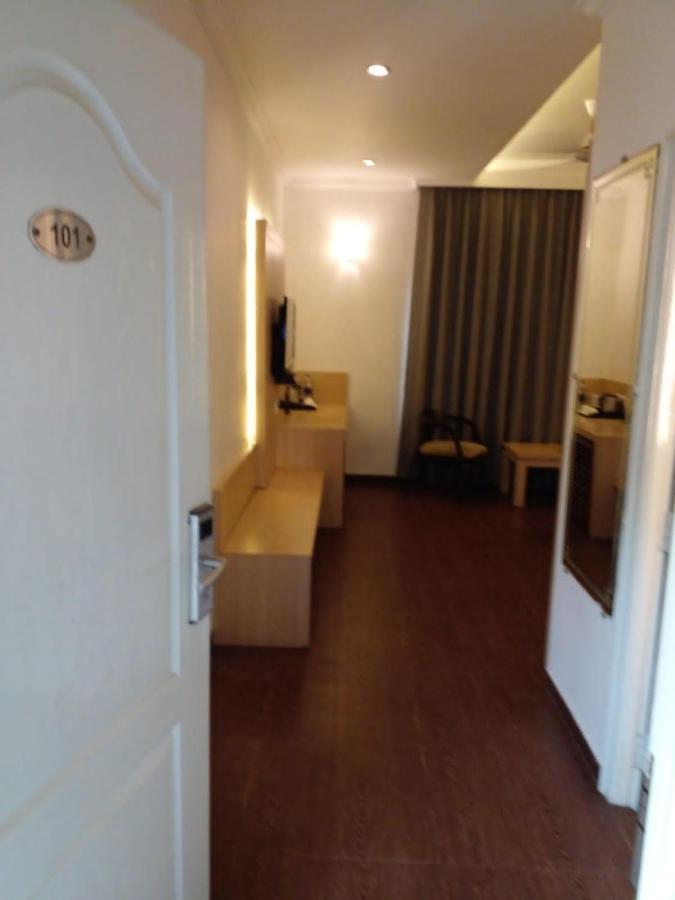Kingston Resort Kanpur Exterior photo