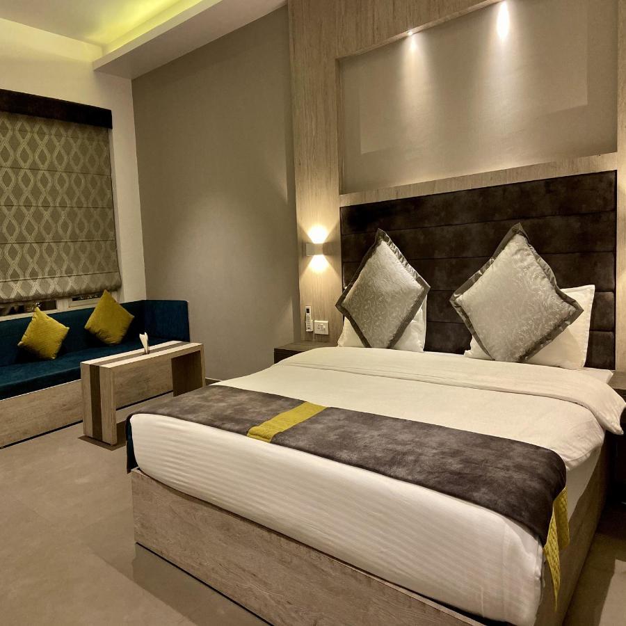 Kingston Resort Kanpur Exterior photo